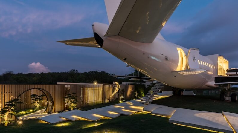 Luxury Travel 2026: Top Private Jet, Villa, and Concierge Services for U.S. Travelers